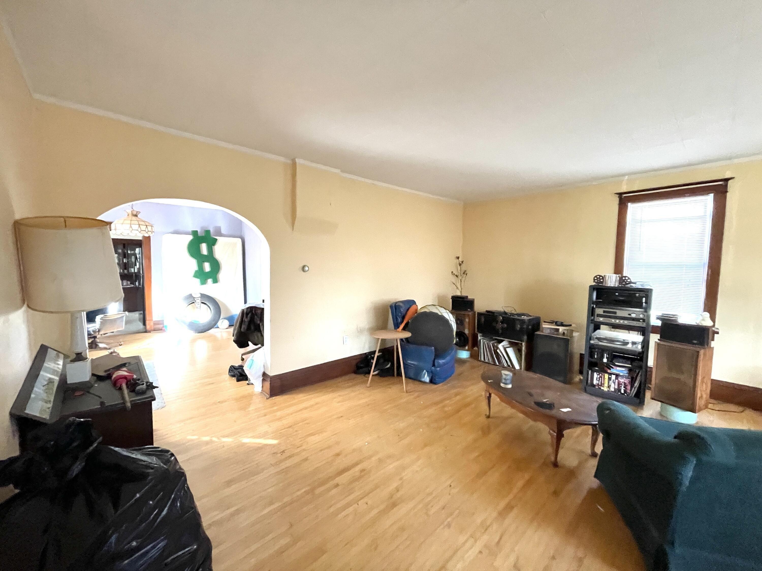 Vine St, Manistee, MI 49660