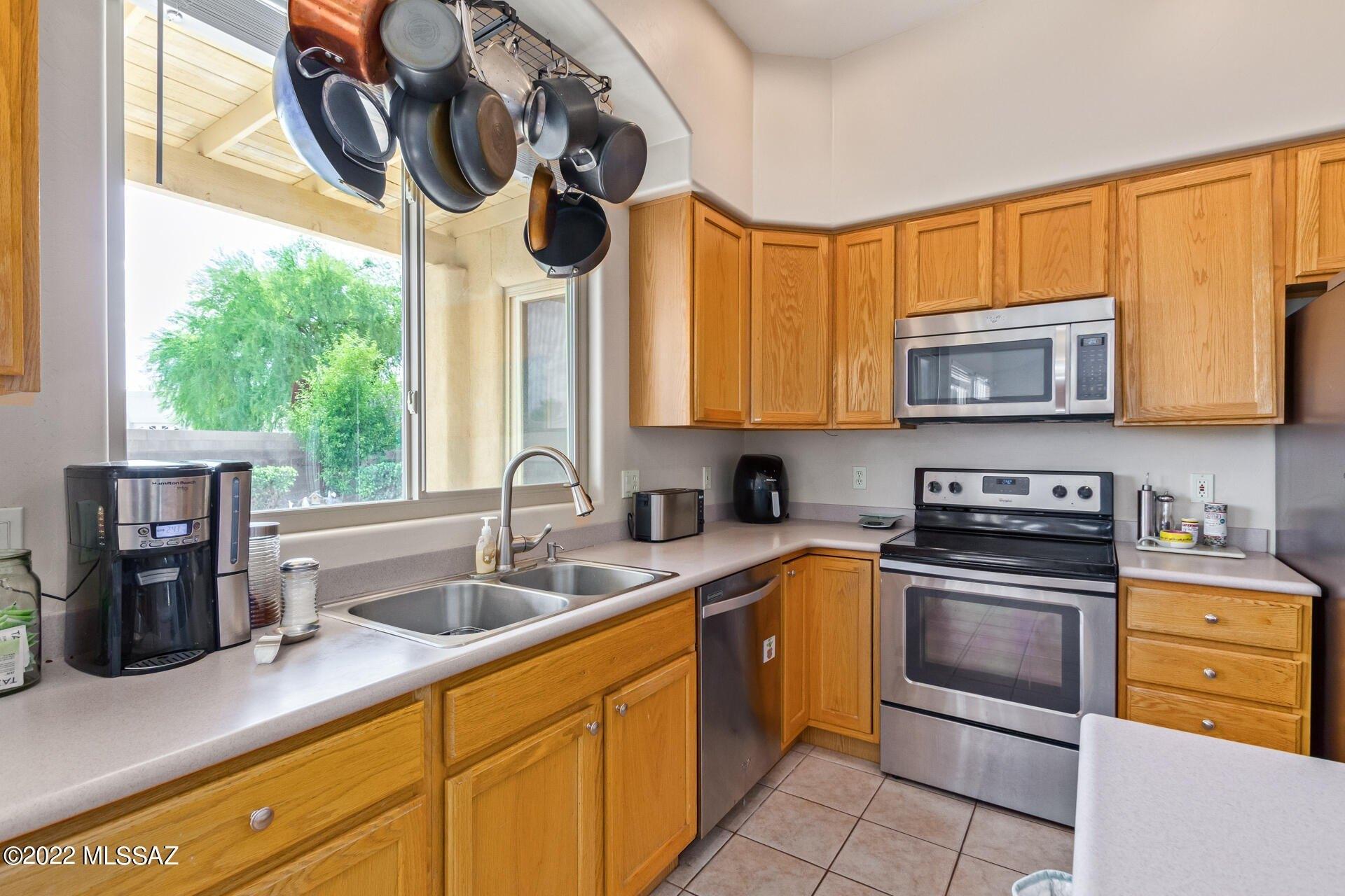 N Teskow Dr, Tucson, AZ 85737