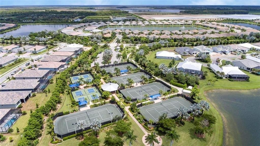 Nautica Ct, Naples, FL 34114