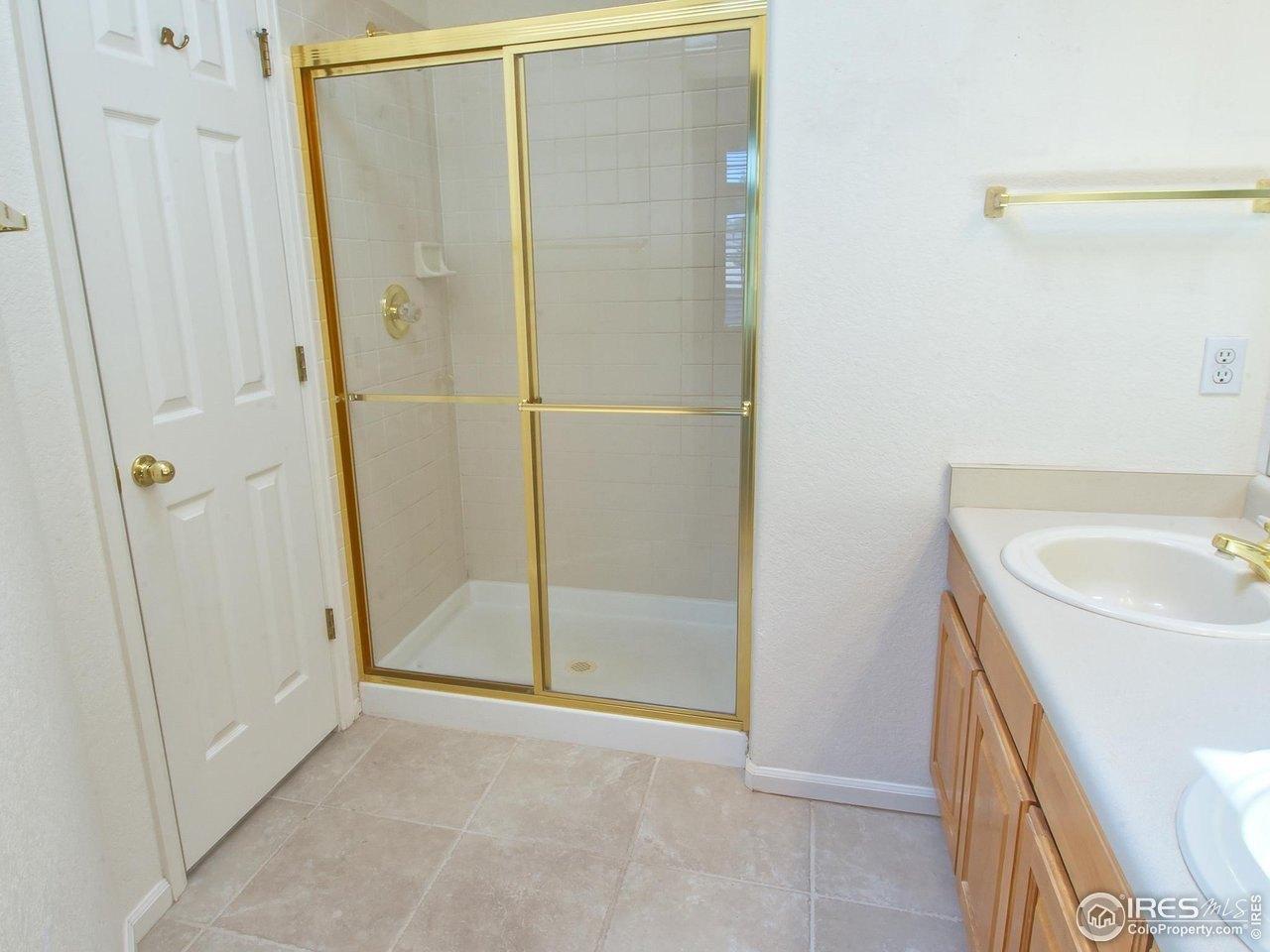 E Wyoming Cir, Aurora, CO 80012