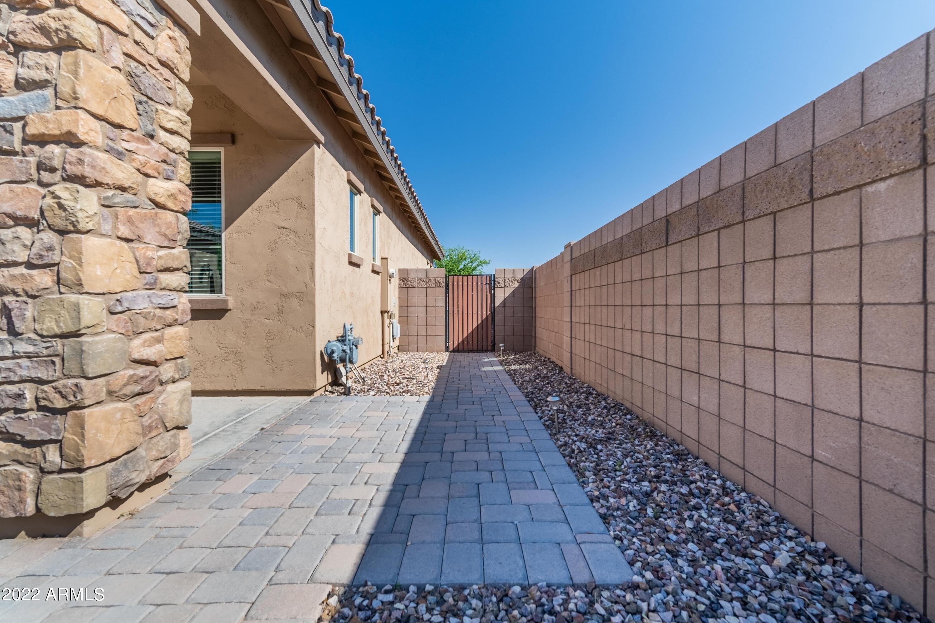 E Mayberry Rd, Queen Creek, AZ 85142