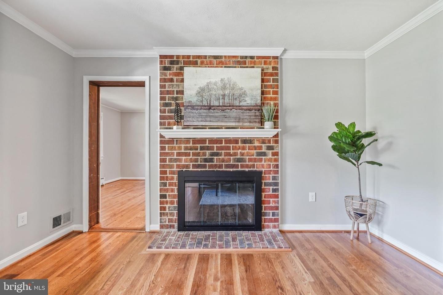 Finsbury Rd, Silver Spring, MD 20904