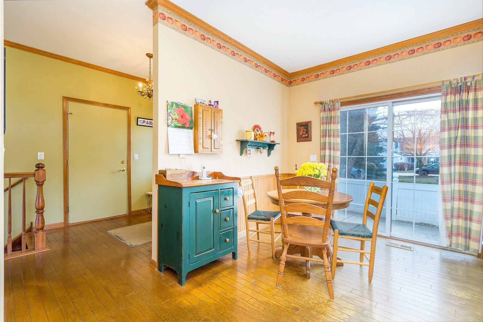 W Snowberry Ln, Plainfield, IL 60544