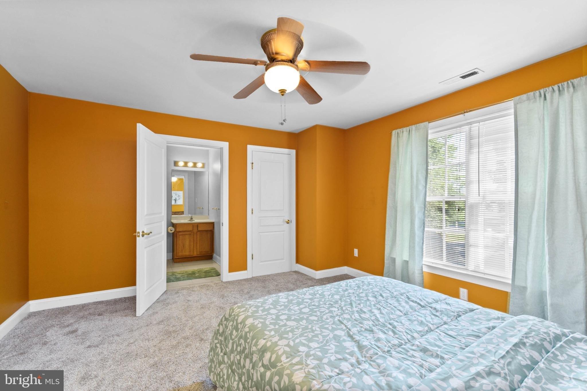 Harvest Dr, Elmer, NJ 08318