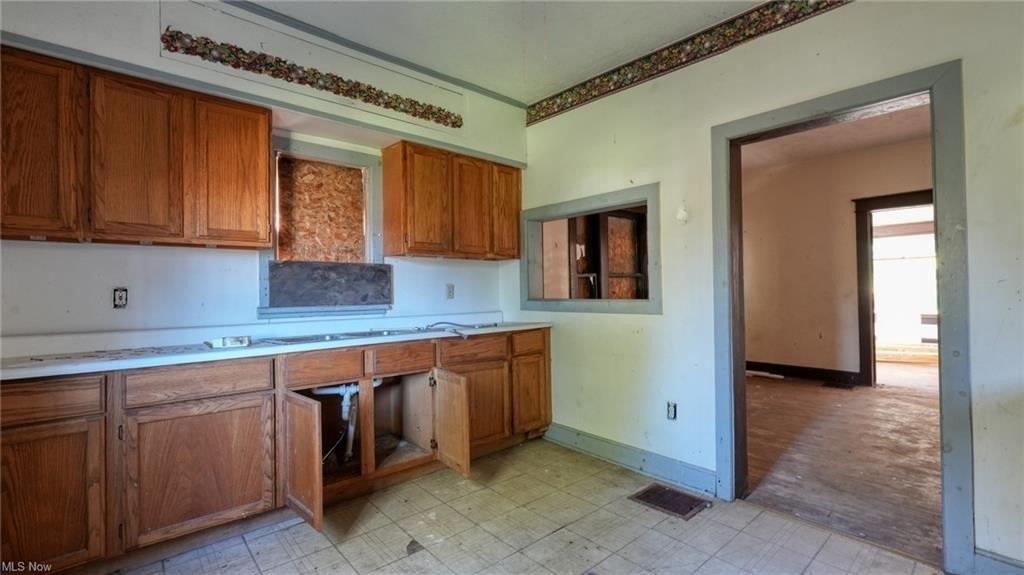 Beatty Ave, Cambridge, OH 43725