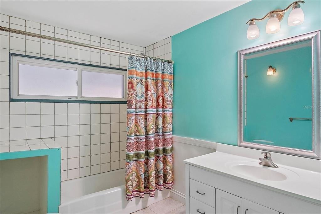 34th Ave S, Saint Petersburg, FL 33705