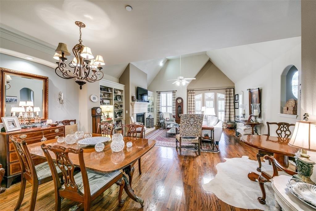 Towne Green Cir, Addison, TX 75001