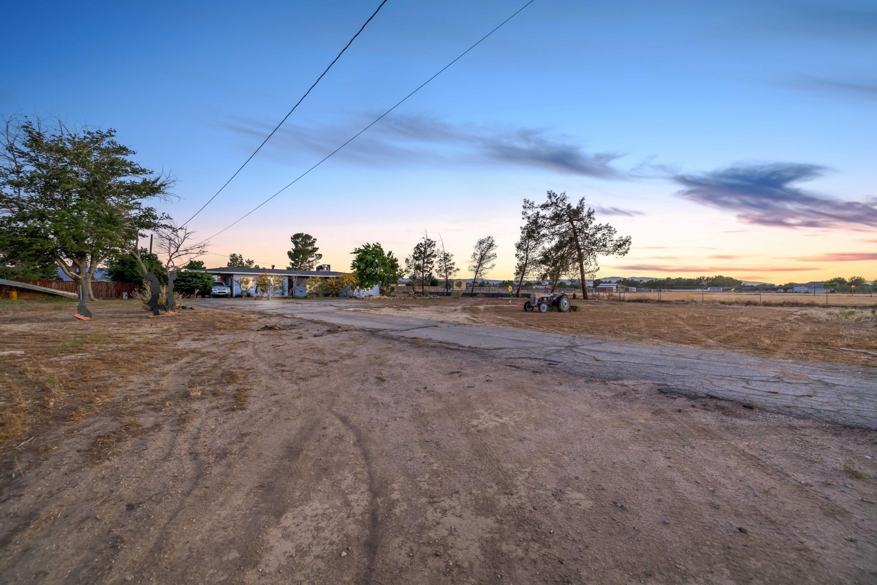 W Avenue D, Lancaster, CA 93536