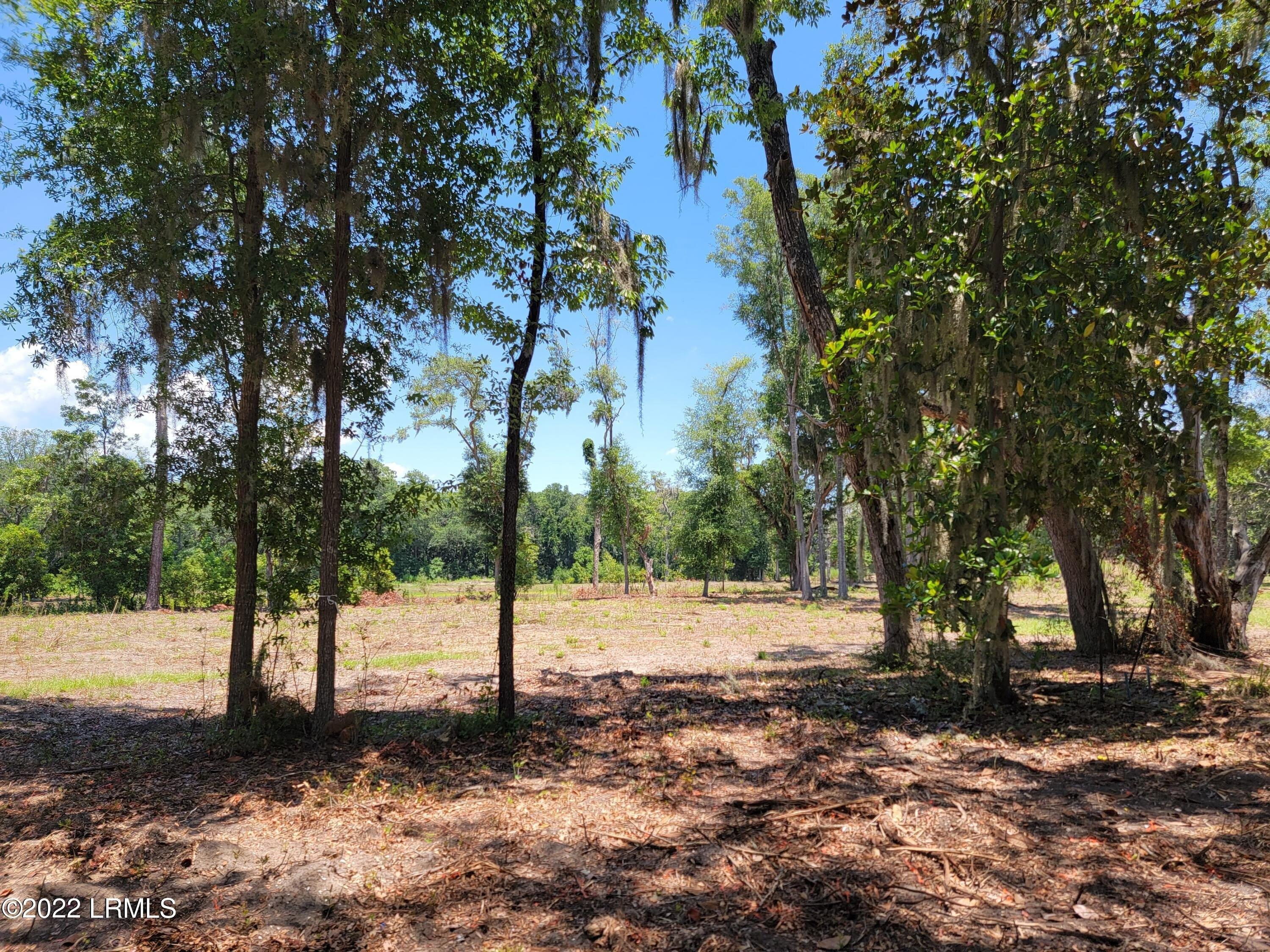 Fairfield Rd, Beaufort, SC 29907