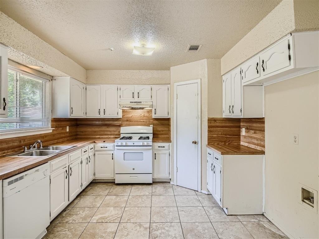 Lear Ln, Austin, TX 78745