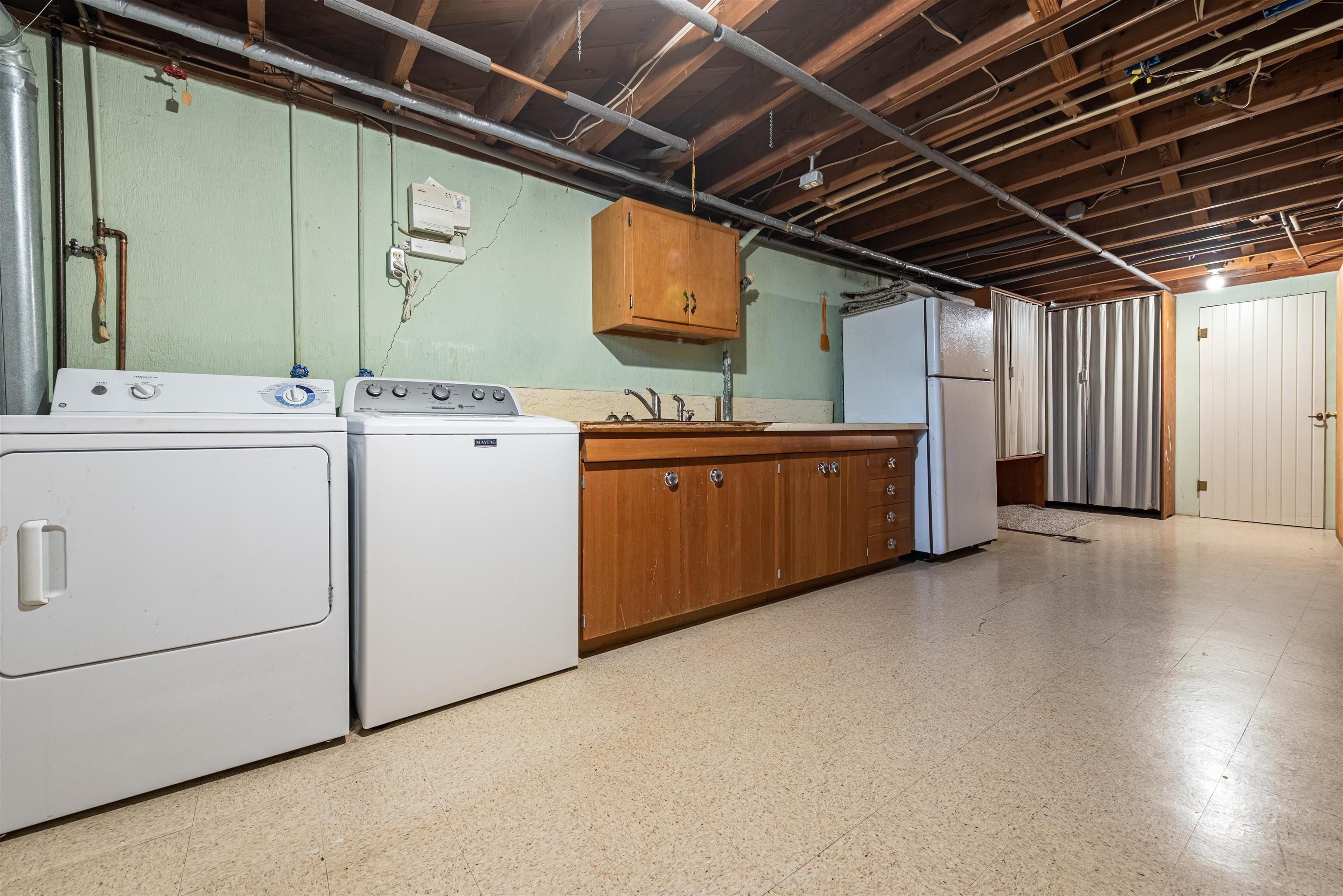 Waterswolde Ln, Fort Wayne, IN 46825