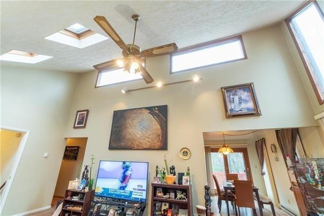 Glade Dr, Long Pond, PA 18334