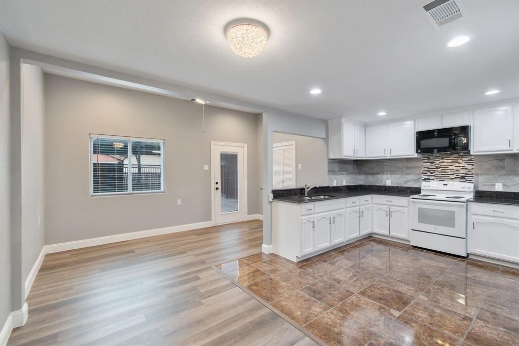 Brookview Dr, Garland, TX 75043