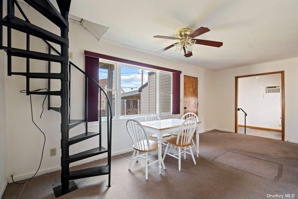 East Ave, Glen Cove, NY 11542