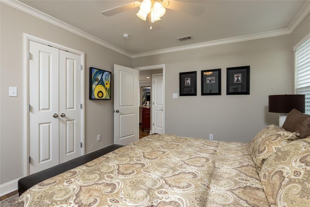 Donnelly Ave, Fort Worth, TX 76107
