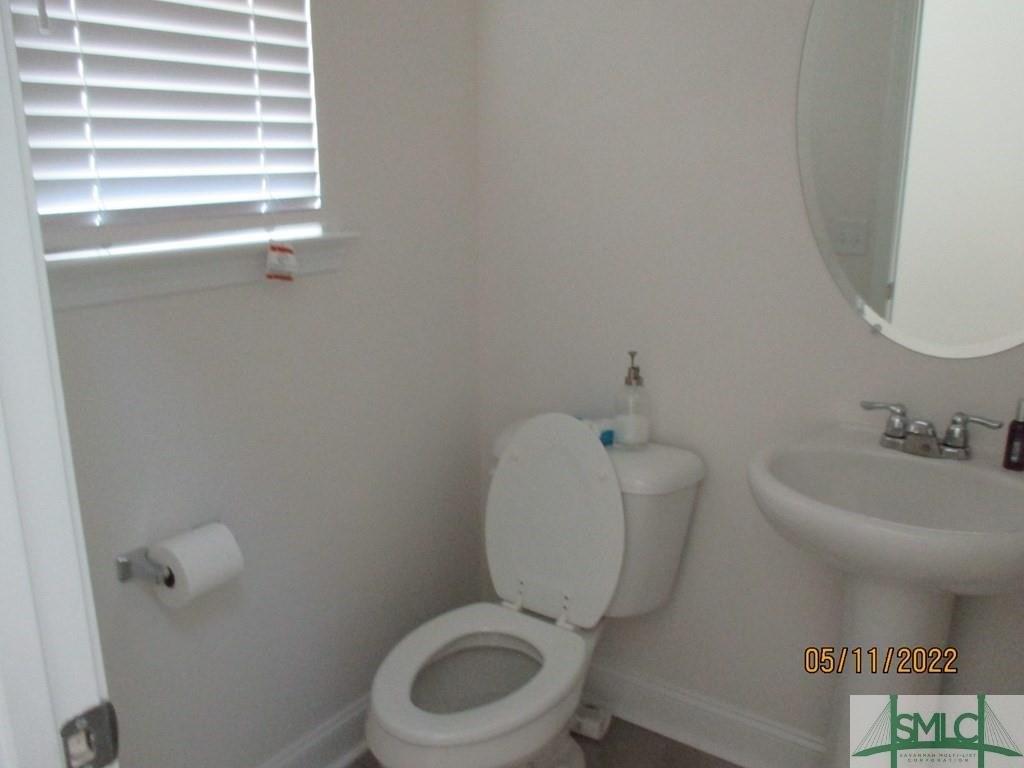 Fairview Cir, Hinesville, GA 31313