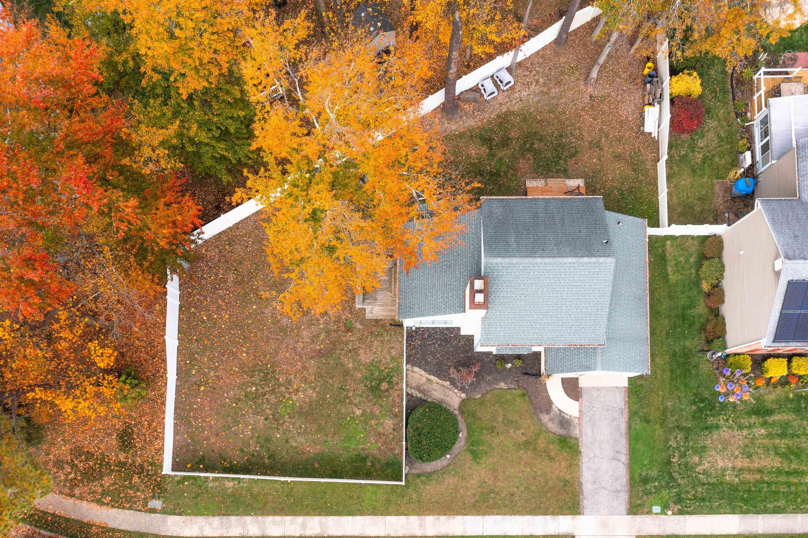 Fawn Ln, Sicklerville, NJ 08081