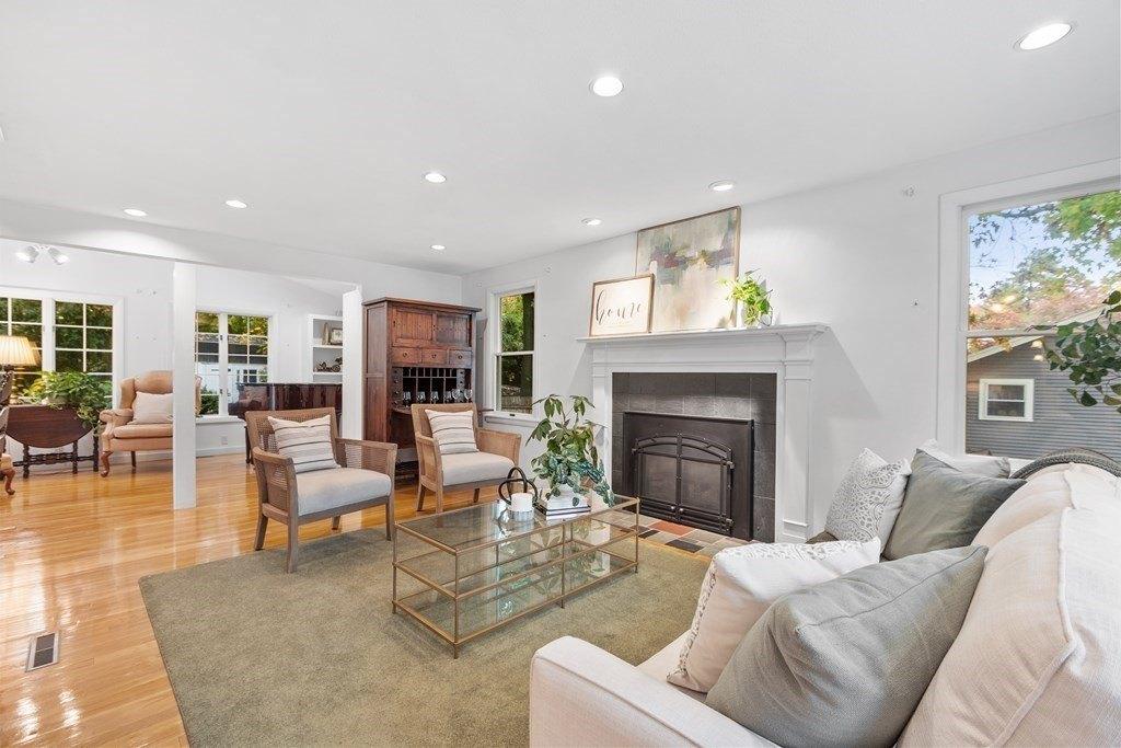 Fort Meadow Dr, Hudson, MA 01749