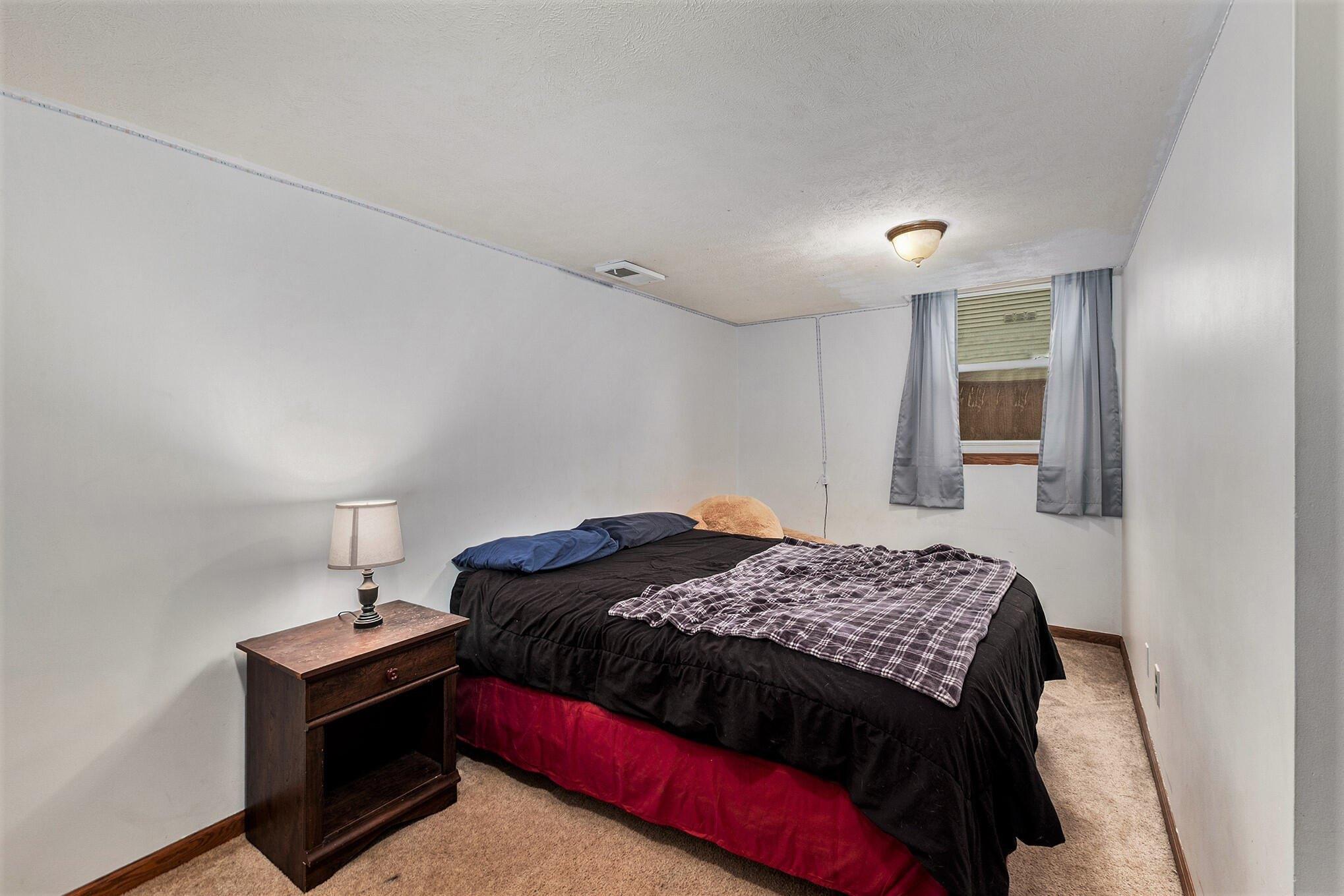 Lawndale Ave, Hudsonville, MI 49426