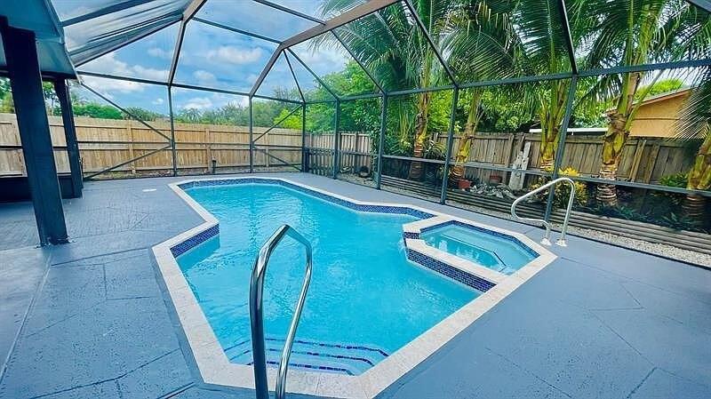 Poseidon Pl, Lake Worth, FL 33463