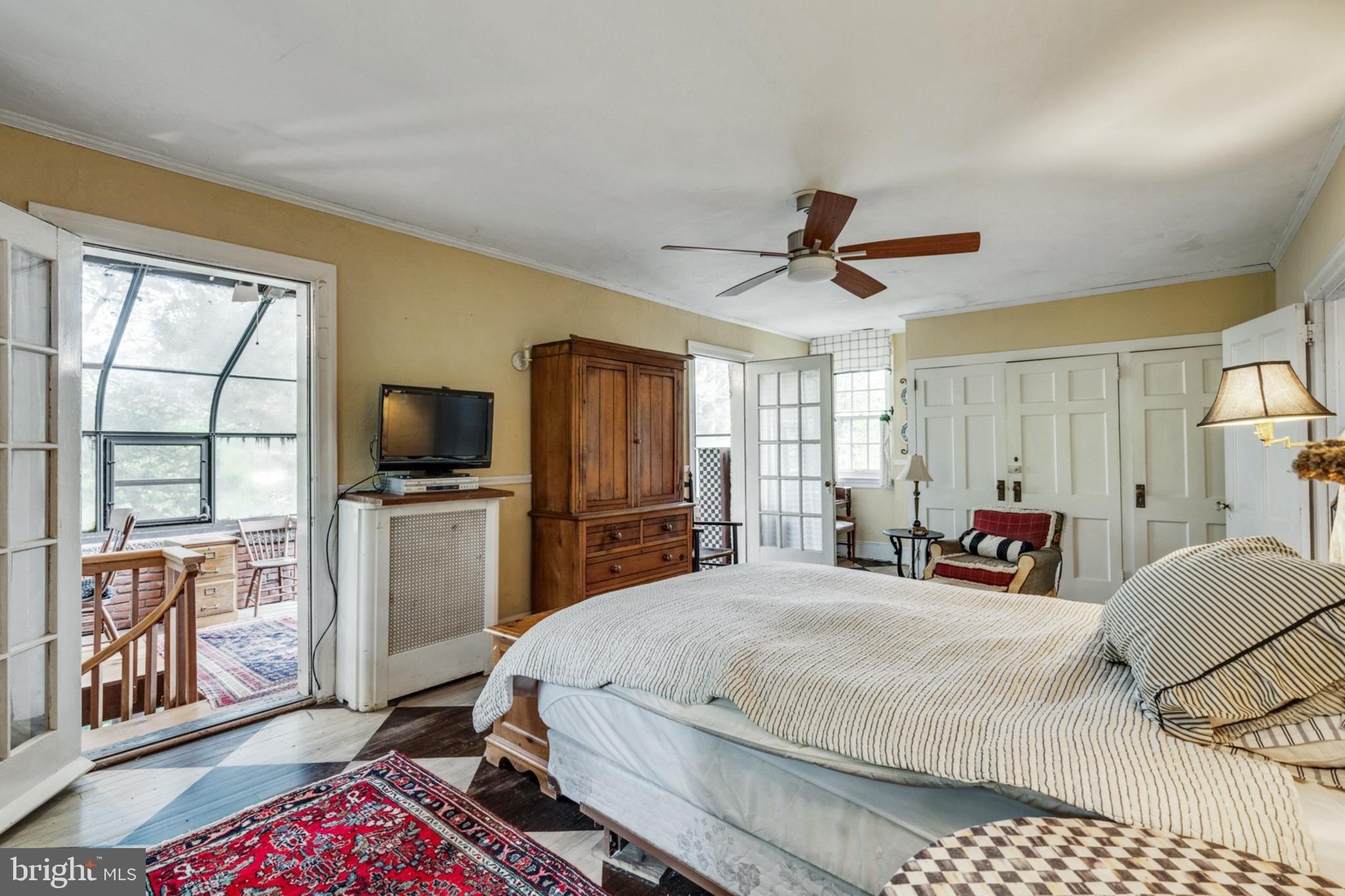Greenway Ave, Yardley, PA 19067