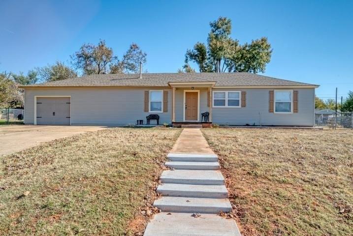 N Madison Ave, Blanchard, OK 73010