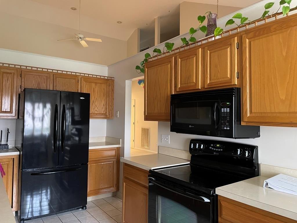 Lee Ave, Beckley, WV 25801