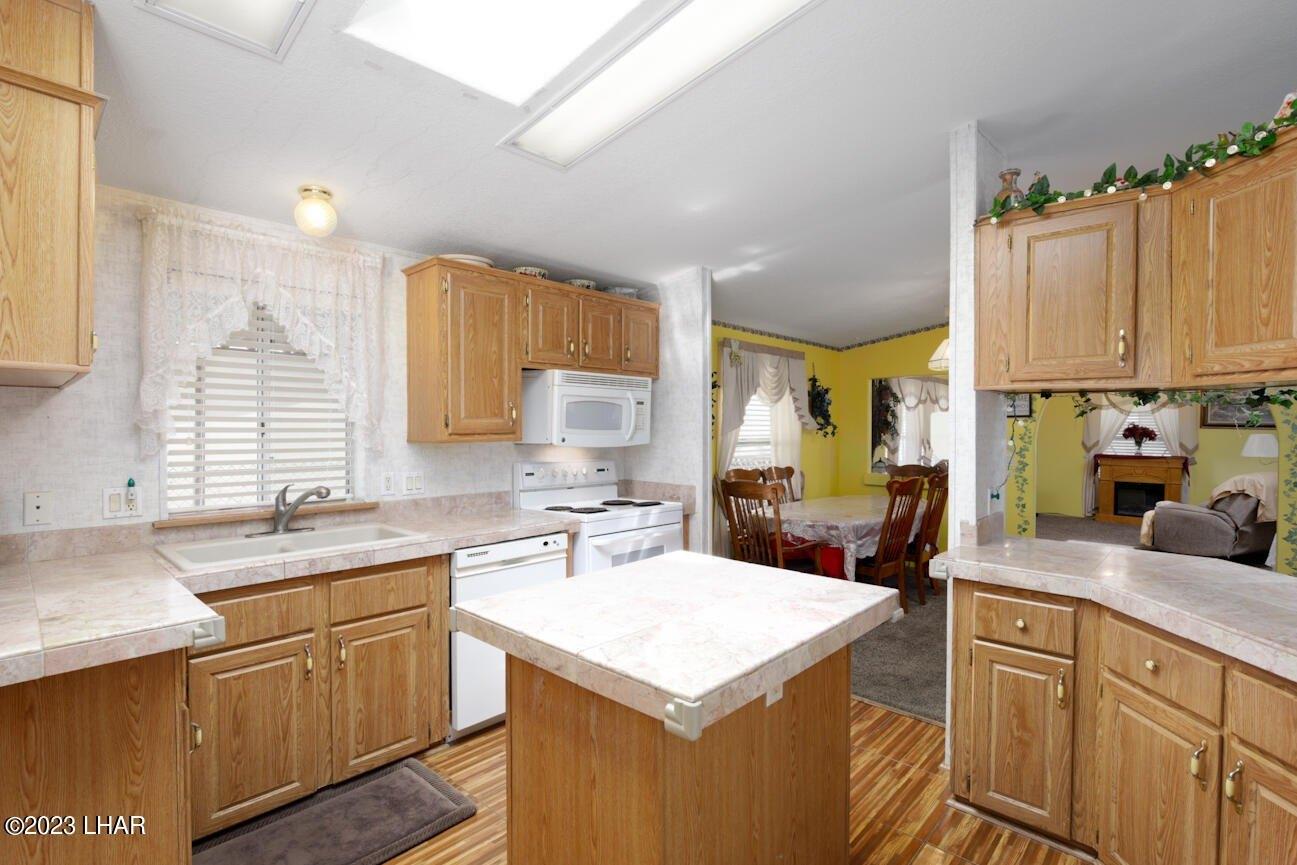 Thrasher Dr, Lake Havasu City, AZ 86404