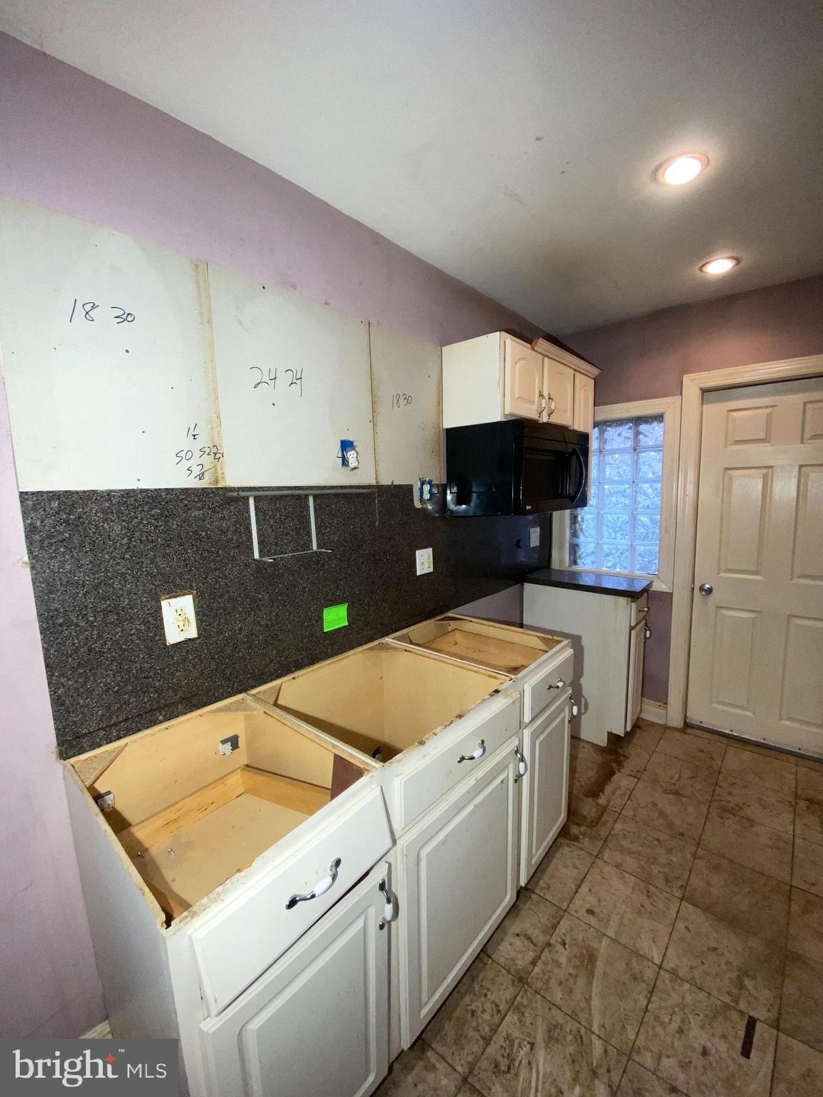 Linmore Ave, Philadelphia, PA 19142