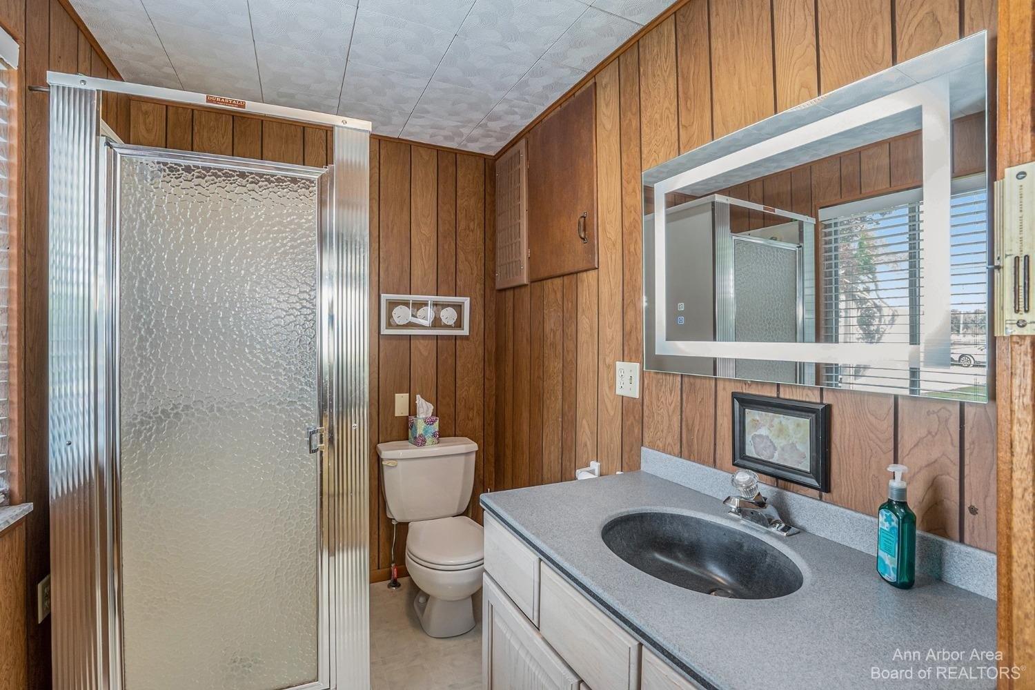 Dexter Pinckney Rd, Pinckney, MI 48169