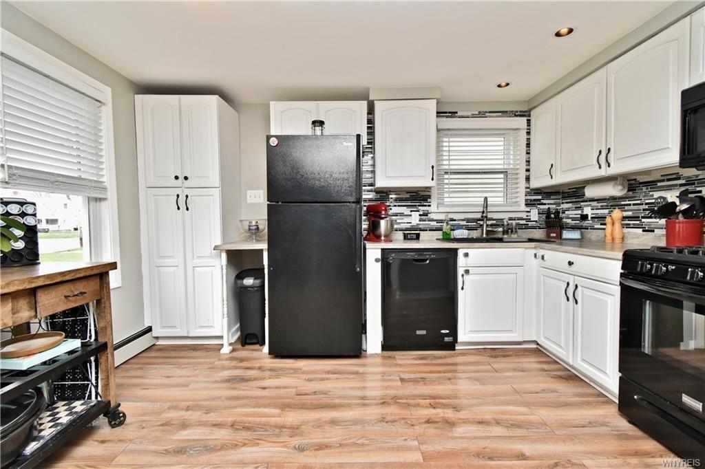Cleveland Dr, Buffalo, NY 14225