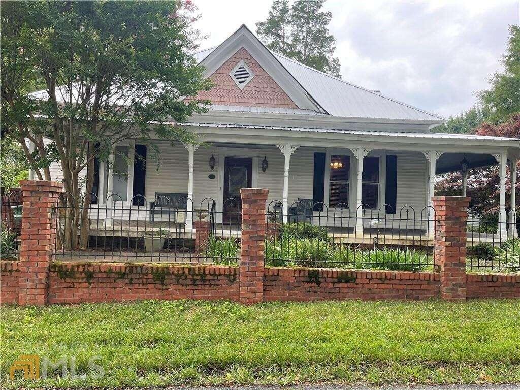 College St, Adairsville, GA 30103