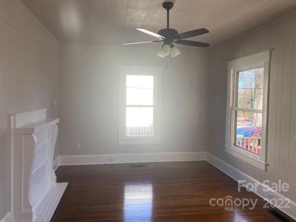 S Columbia St, Gastonia, NC 28054