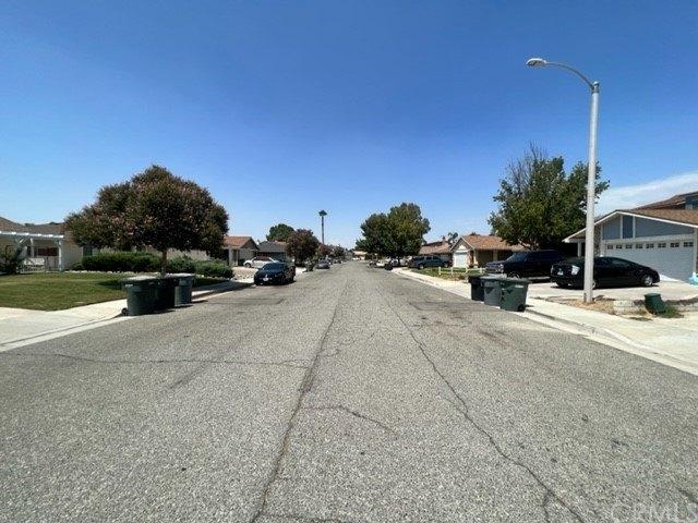 Yorkshire Ln, San Jacinto, CA 92583