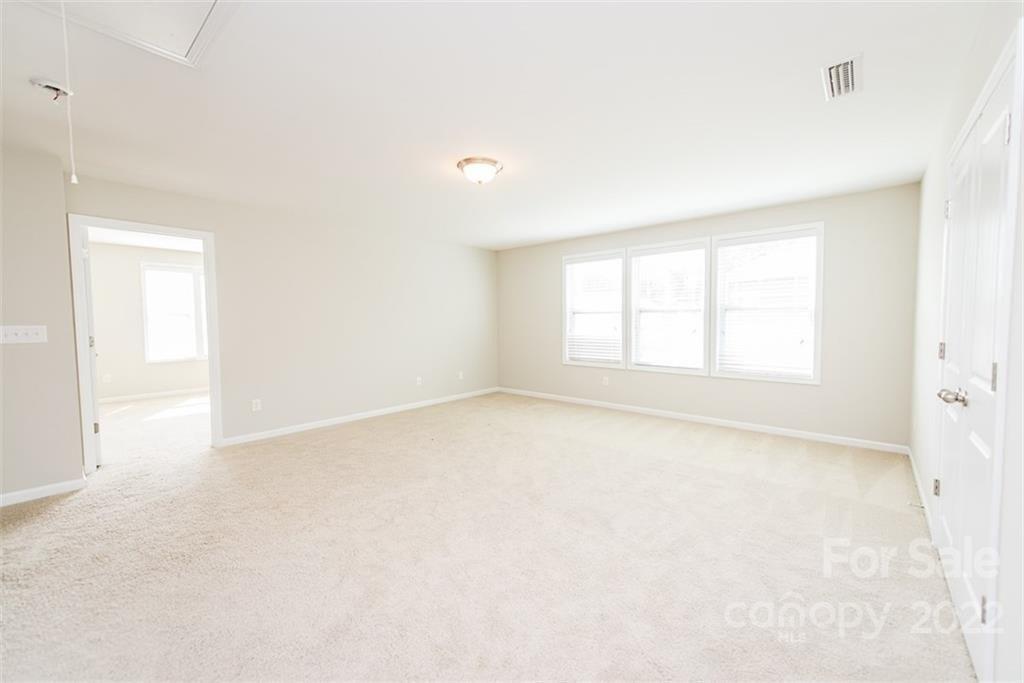 Spinner Ct, Denver, NC 28037