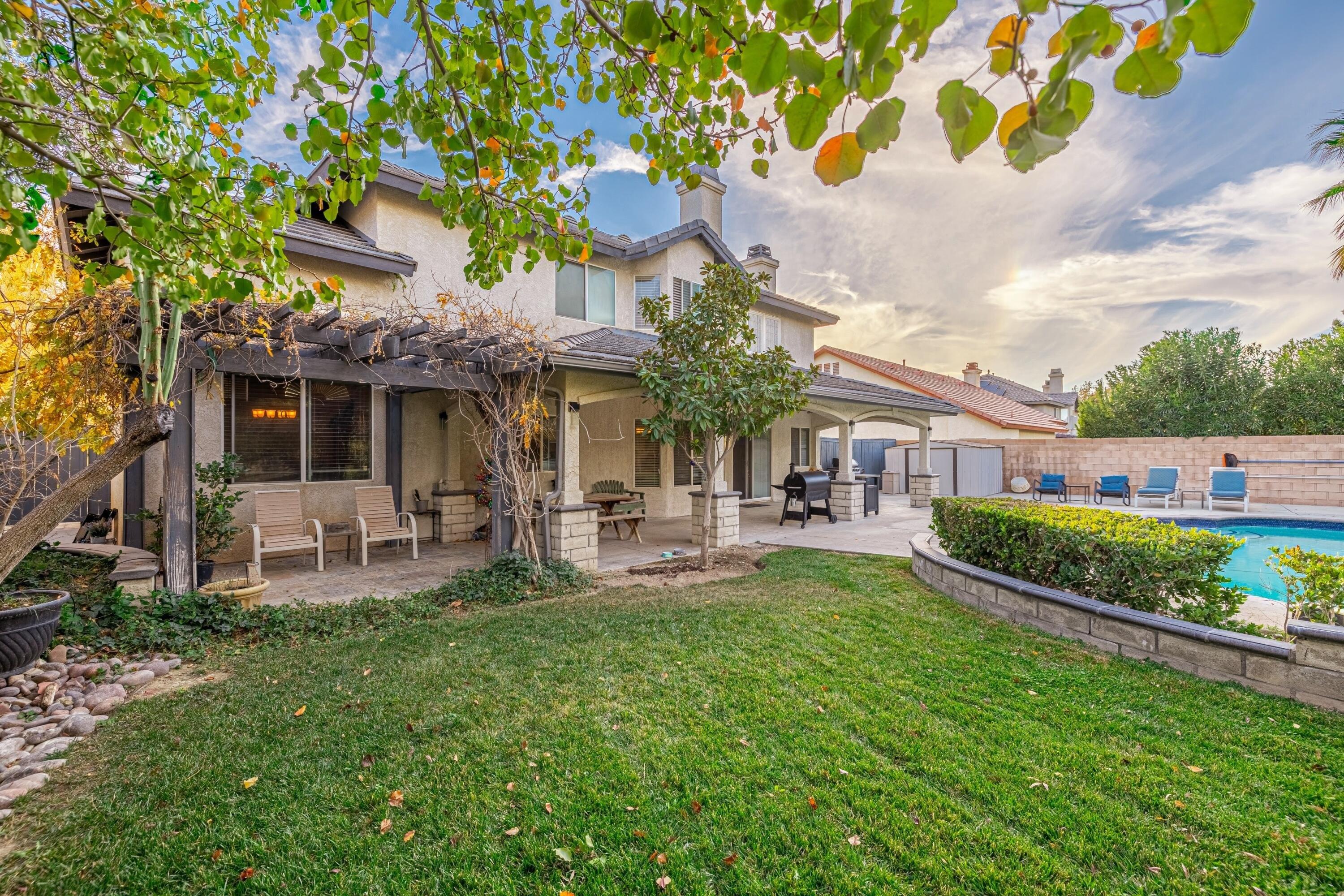 Dee Dee Ct, Lancaster, CA 93536