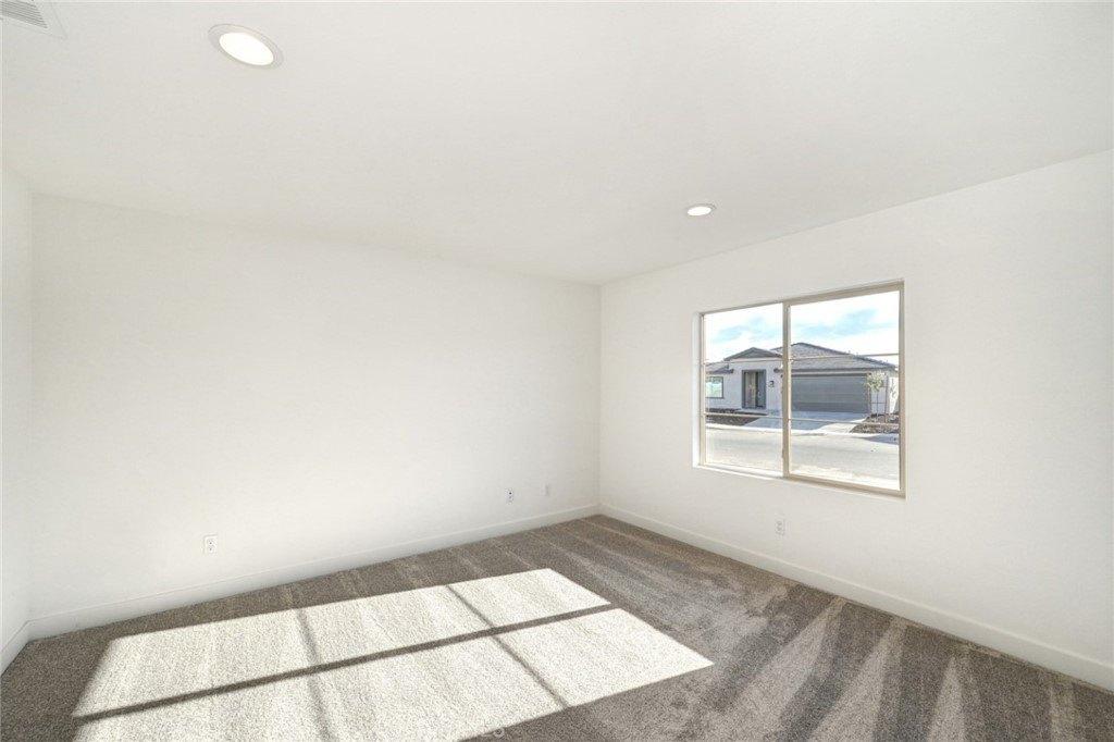 Easton Ln, Beaumont, CA 92223
