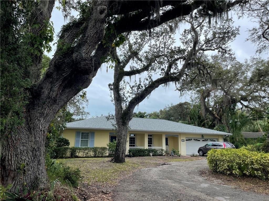 Indian River Dr E, Vero Beach, FL 32963