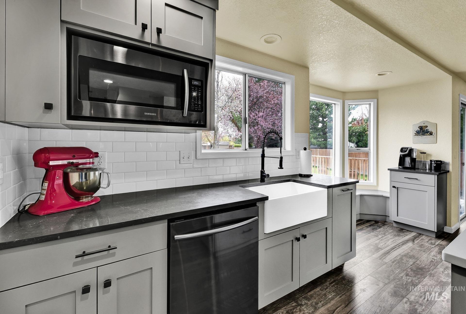 W Sugar Creek Dr, Meridian, ID 83646