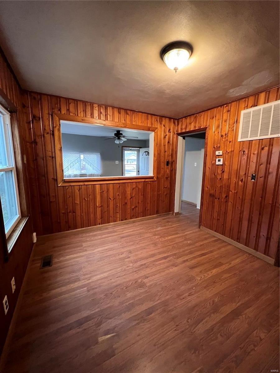 Center St, Granite City, IL 62040