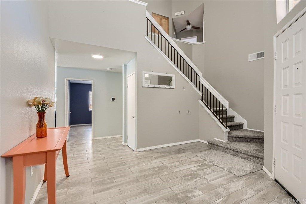 Constantine Dr, Murrieta, CA 92562