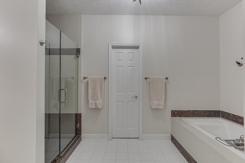 Kelly Ct, Lawrenceville, GA 30044