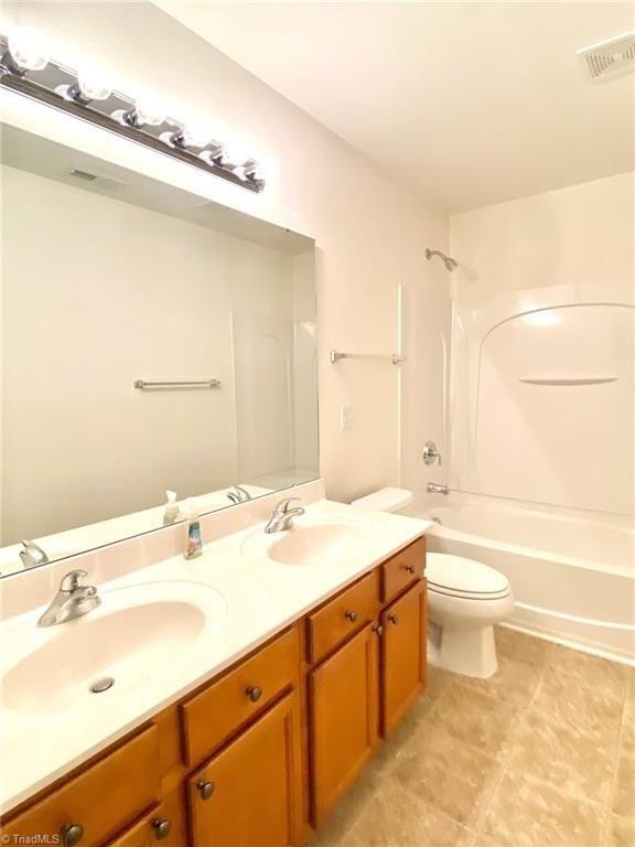 Vernon Cir, Kernersville, NC 27284