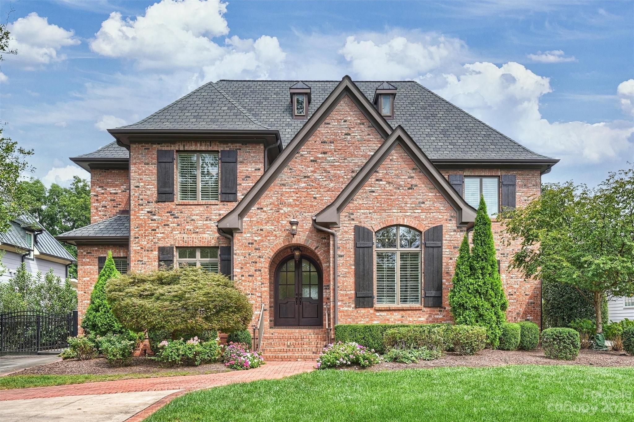 Radcliffe Ave, Charlotte, NC 28207