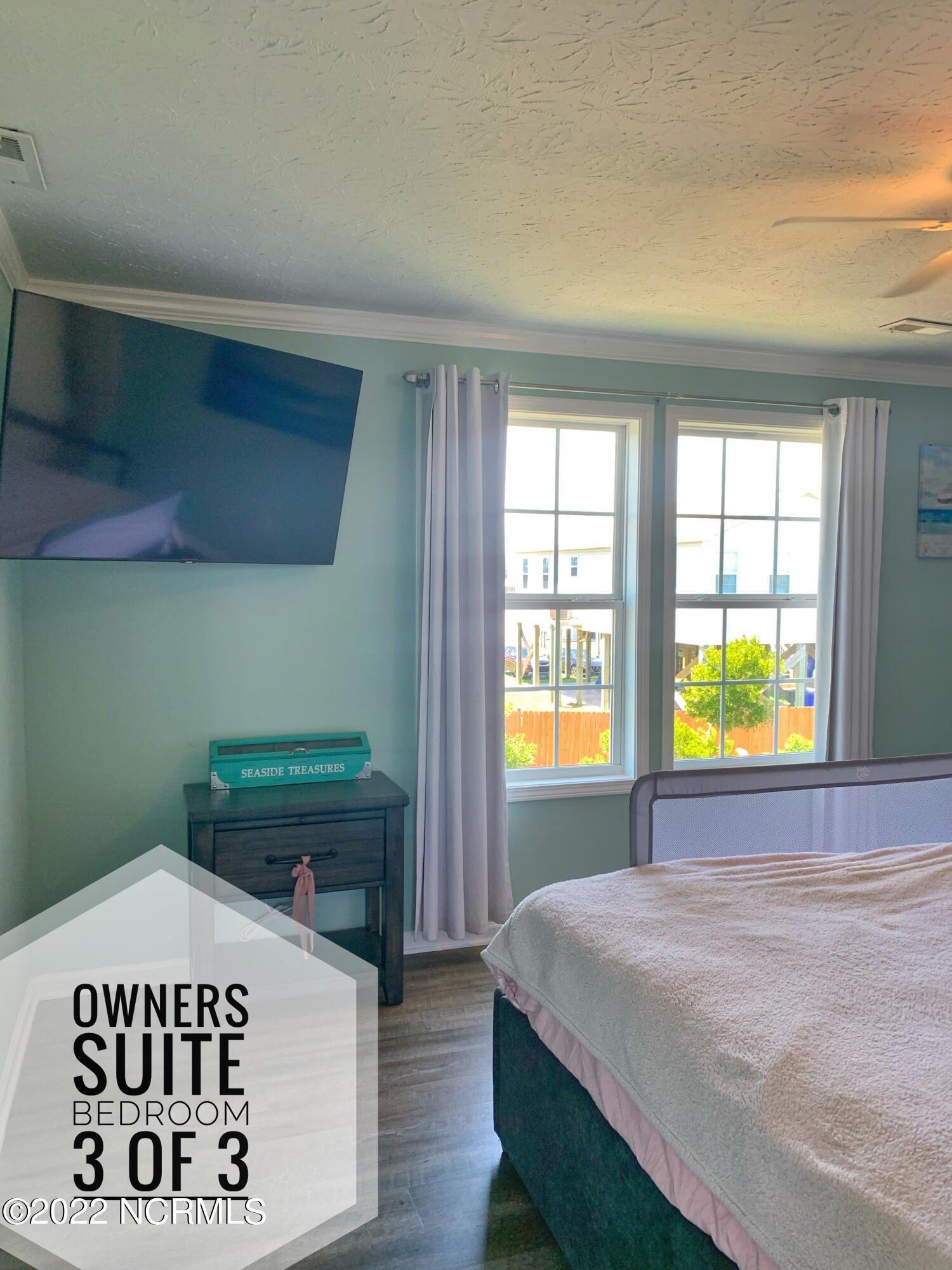 Island Dr, N Topsail Beach, NC 28460