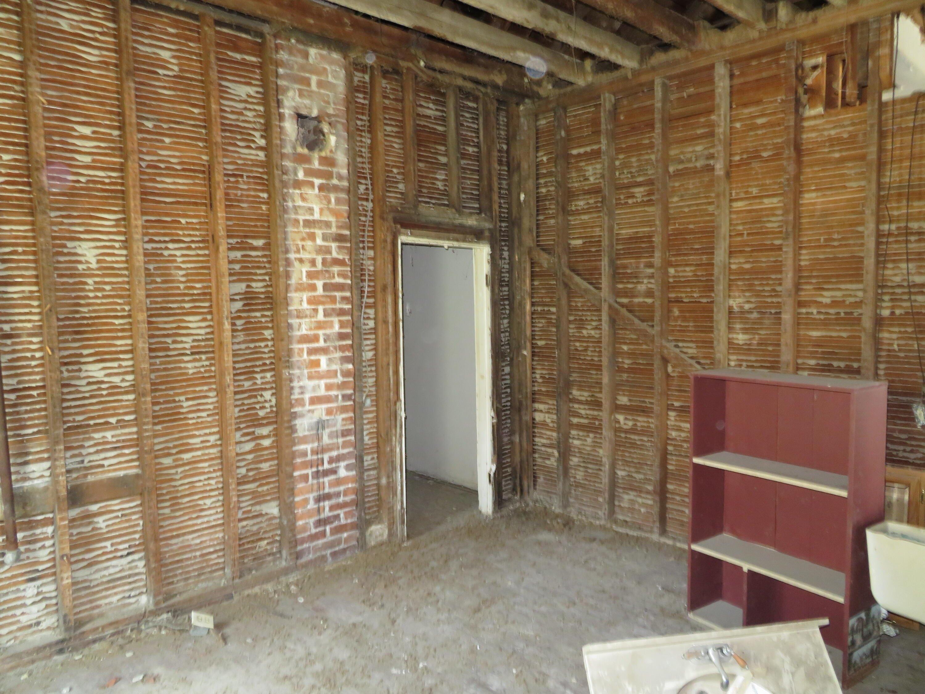 E Washington St, Winchester, KY 40391