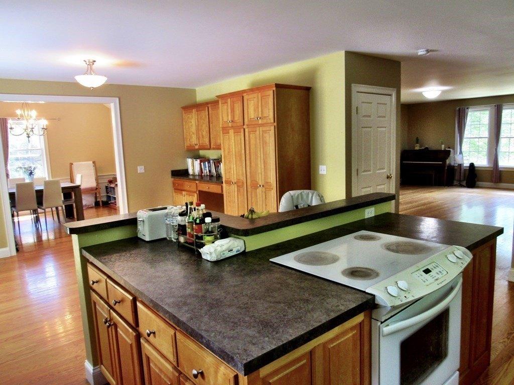 Sheffield Dr, Belchertown, MA 01007