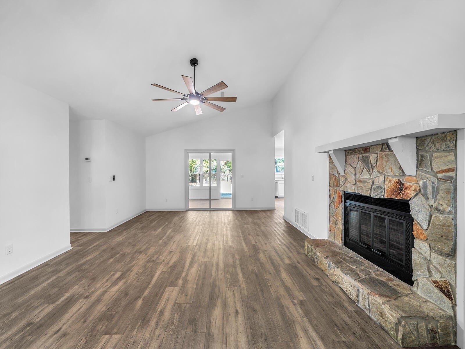 Greenwood Cv E, Niceville, FL 32578