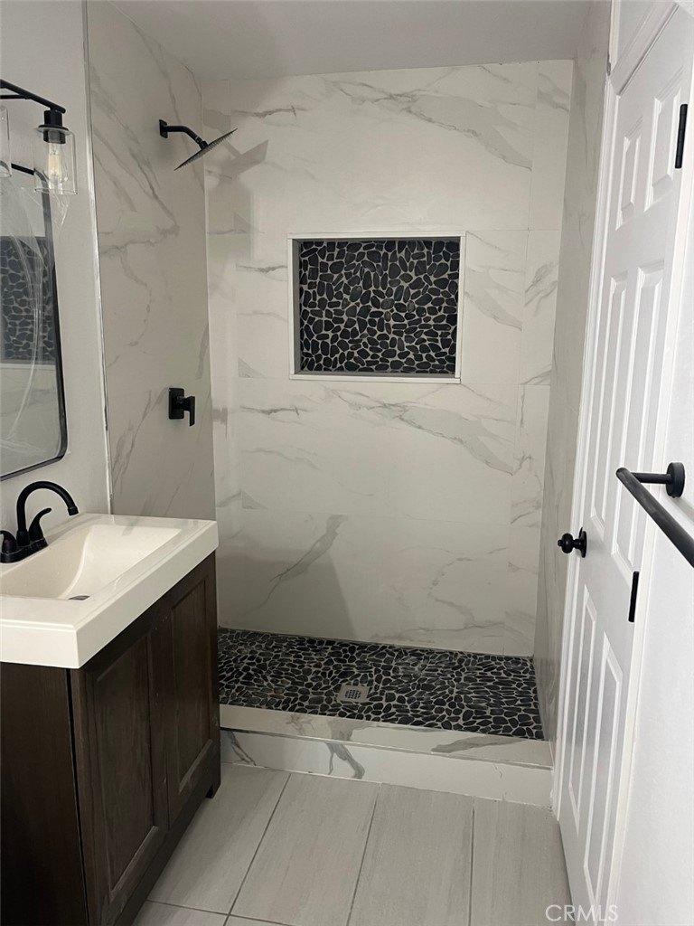 Algranti Ave, Sylmar, CA 91342