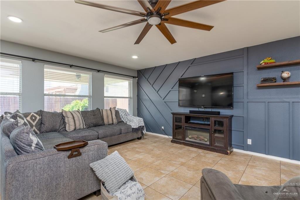 Steamboat Dr, Edinburg, TX 78541